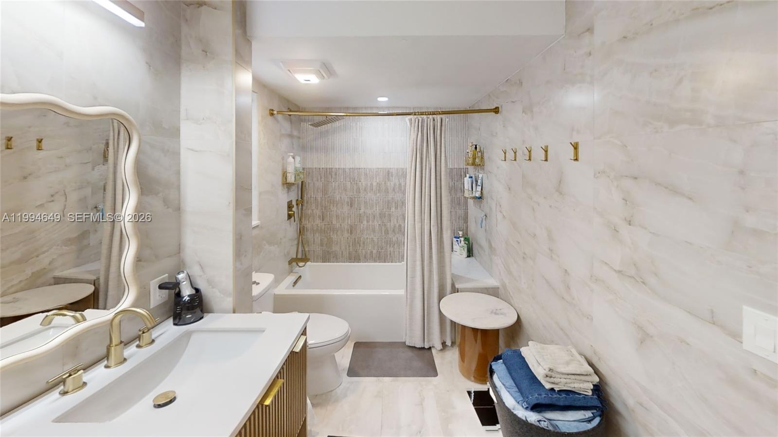 DREXEL 15 CONDO - Residential