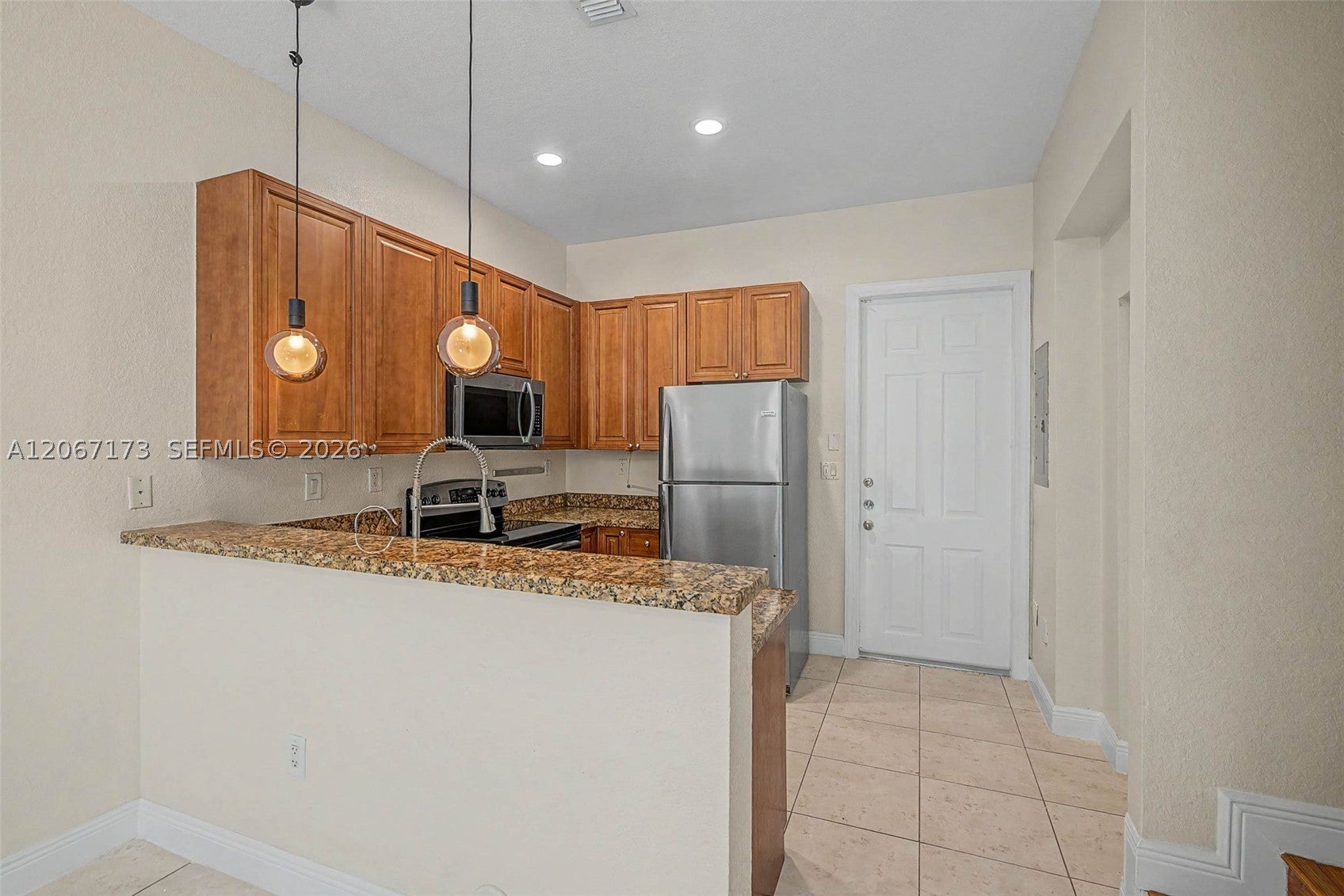 2945 Coconut Ave 2