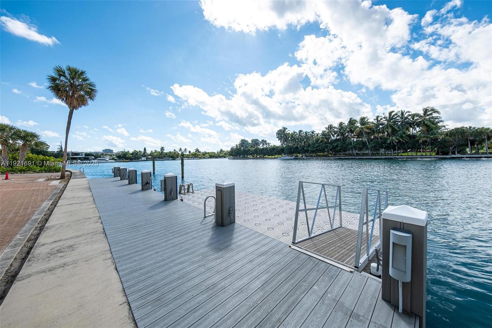 BLAIR HOUSE CONDO - WEST - Residential