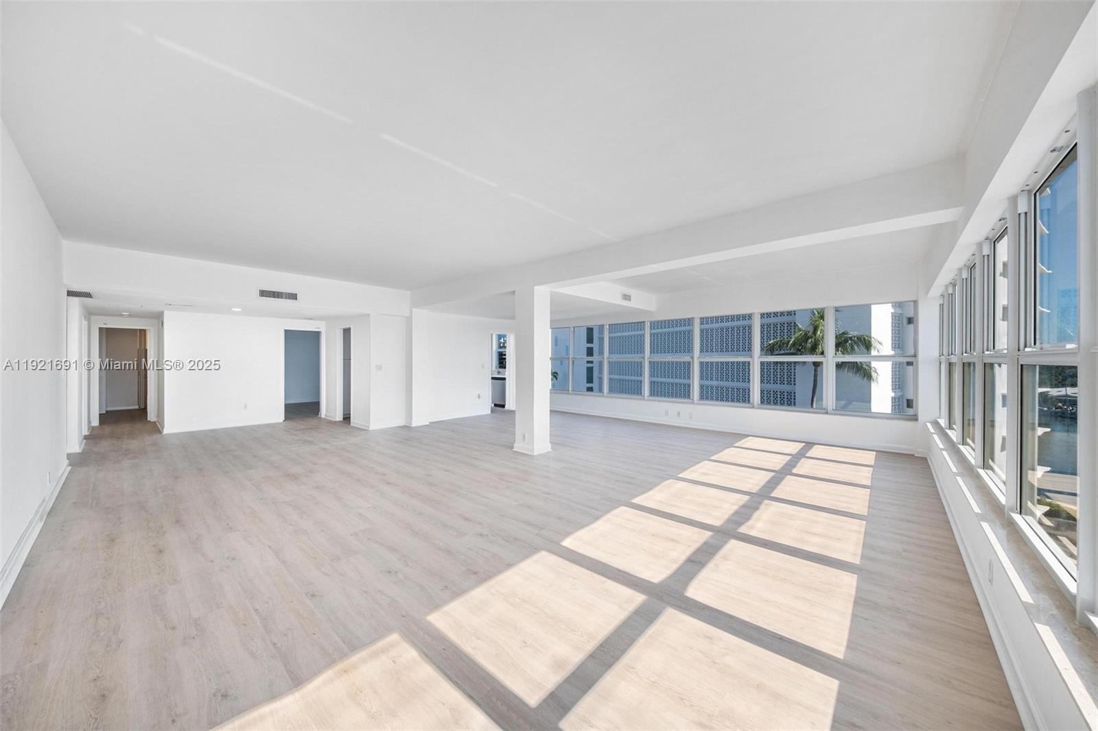 BLAIR HOUSE CONDO - WEST - Residential