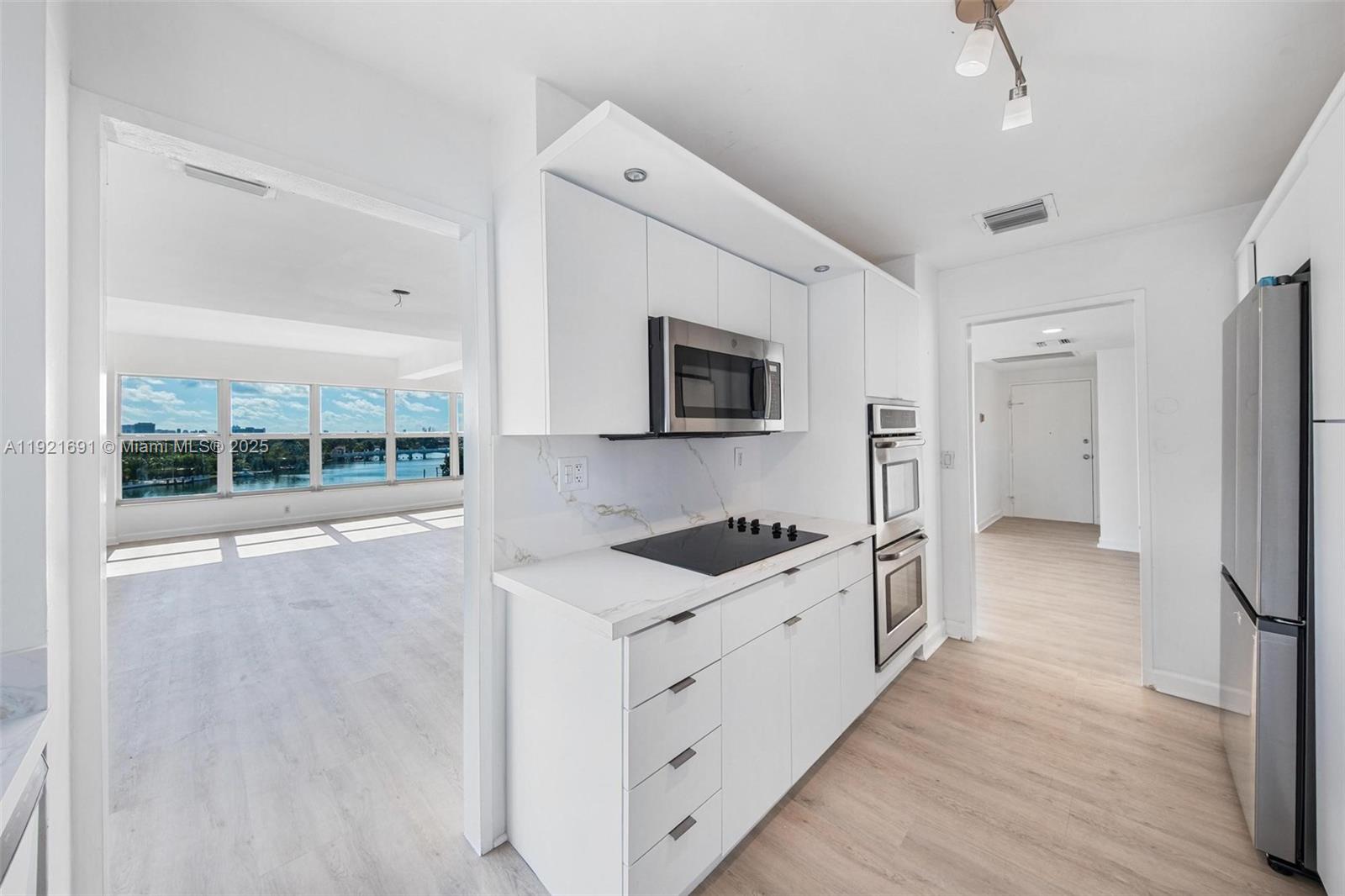 BLAIR HOUSE CONDO - WEST - Residential