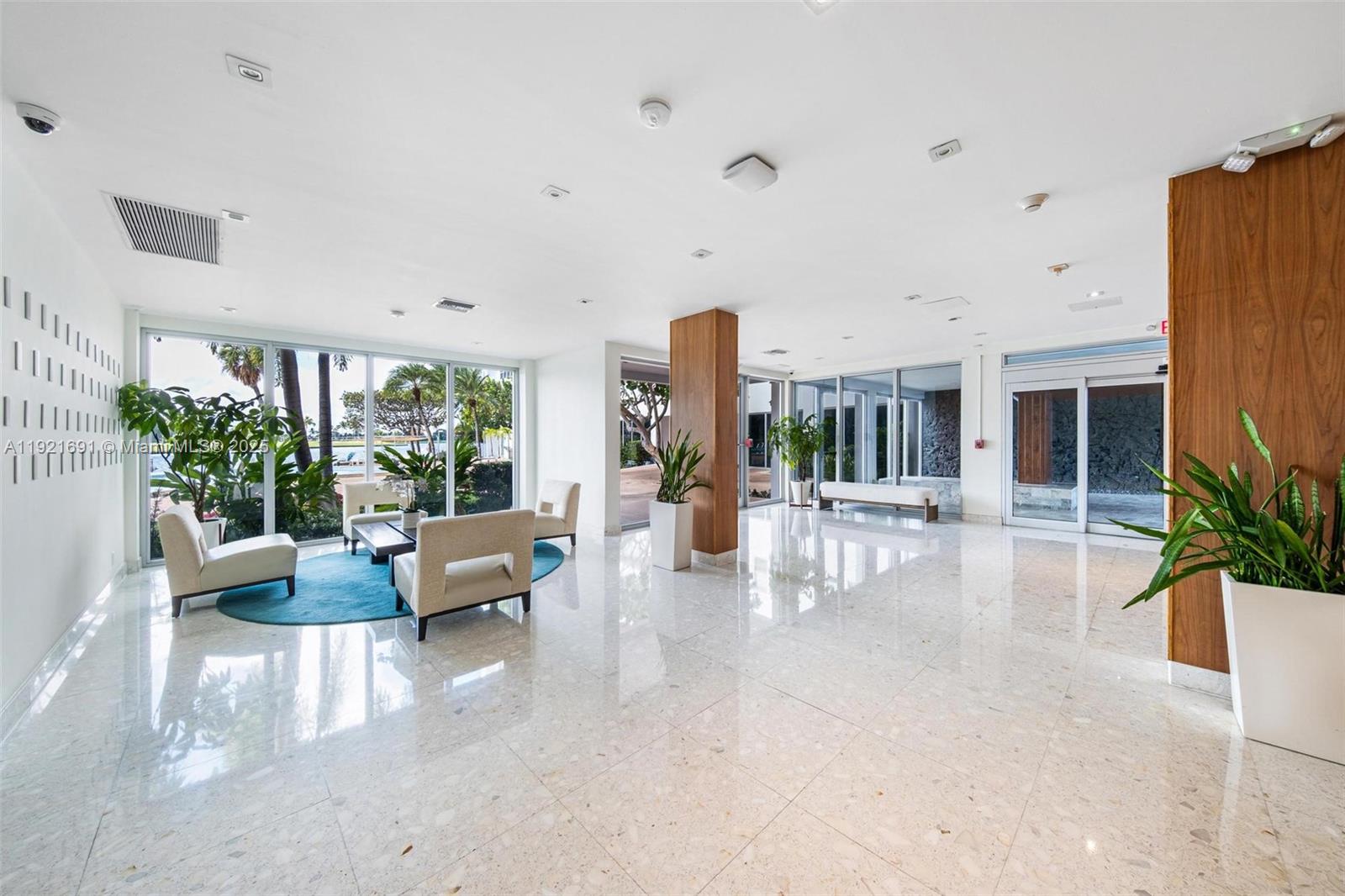 BLAIR HOUSE CONDO - WEST - Residential