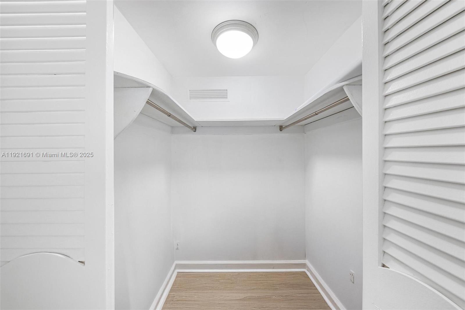 BLAIR HOUSE CONDO - WEST - Residential