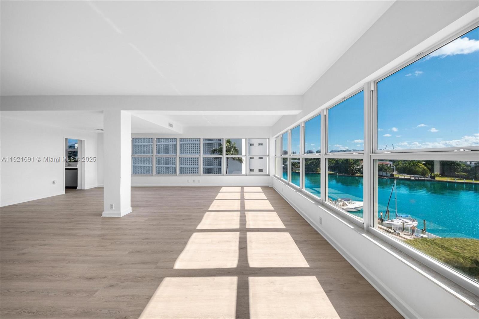 BLAIR HOUSE CONDO - WEST - Residential