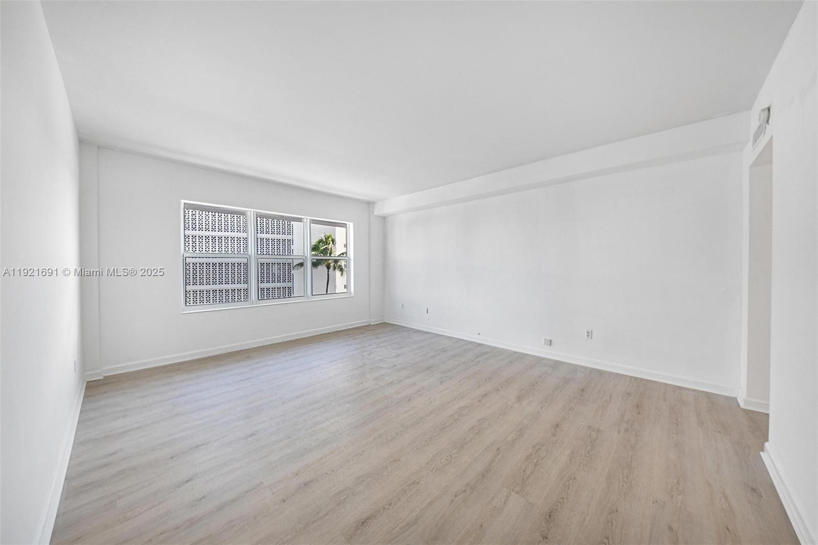 BLAIR HOUSE CONDO - WEST - Residential