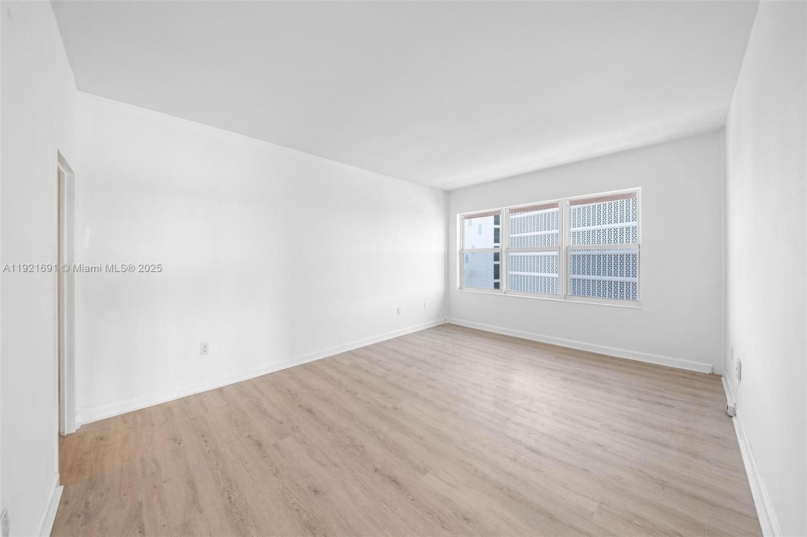 BLAIR HOUSE CONDO - WEST - Residential