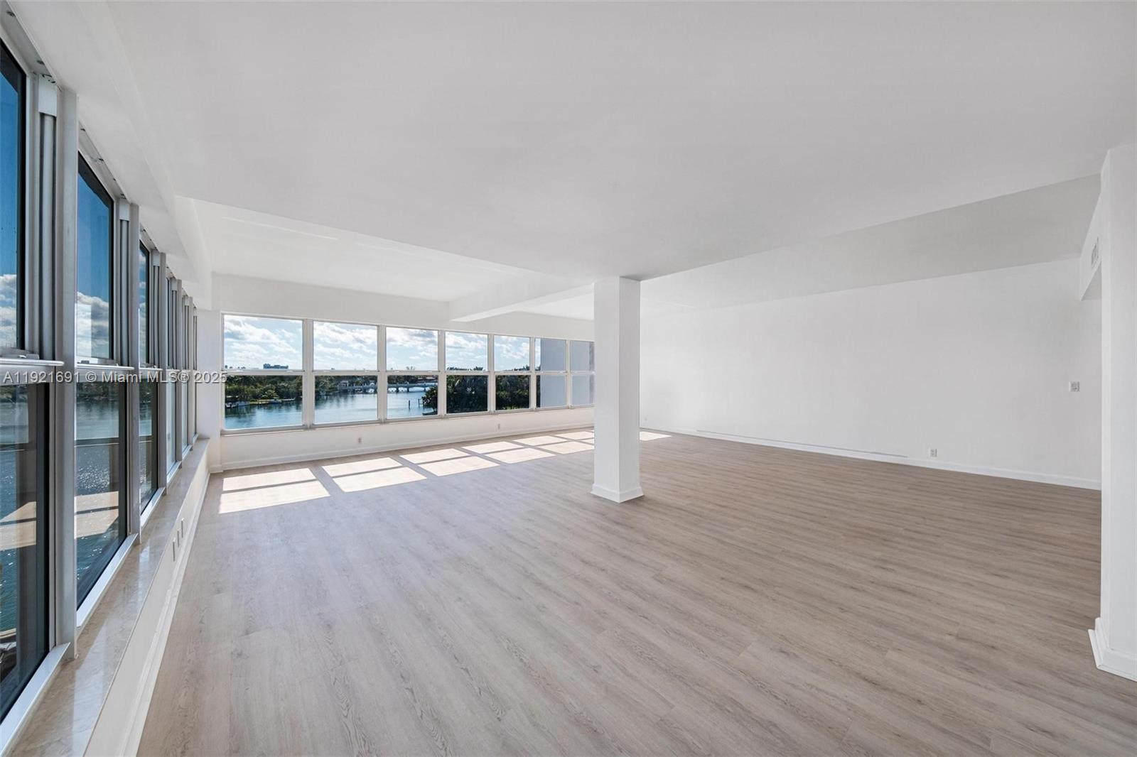 BLAIR HOUSE CONDO - WEST - Residential