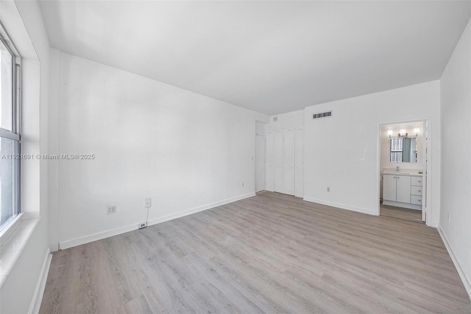 BLAIR HOUSE CONDO - WEST - Residential