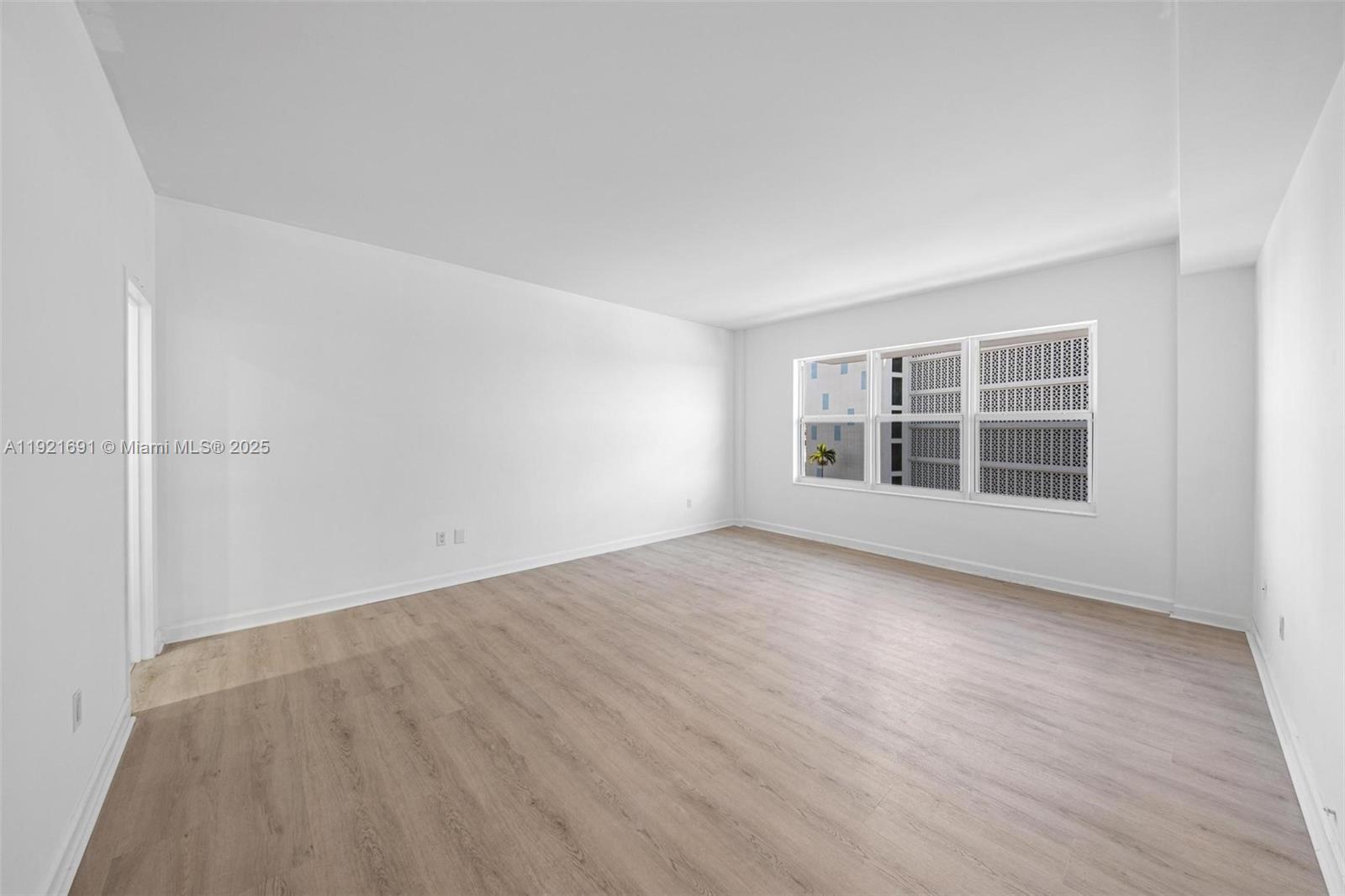 BLAIR HOUSE CONDO - WEST - Residential