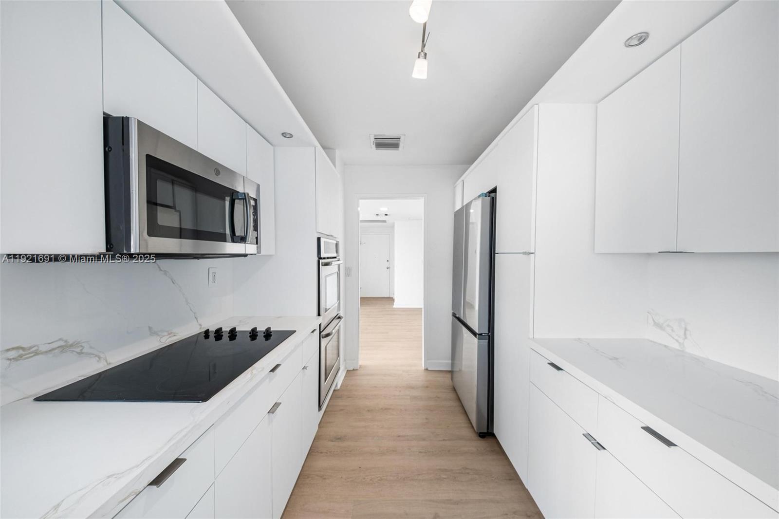 BLAIR HOUSE CONDO - WEST - Residential