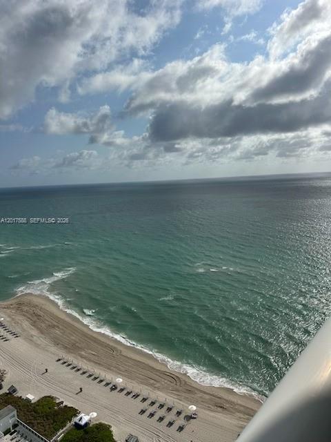 15811 Collins Ave 2102