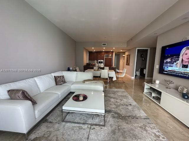 15811 Collins Ave 2102