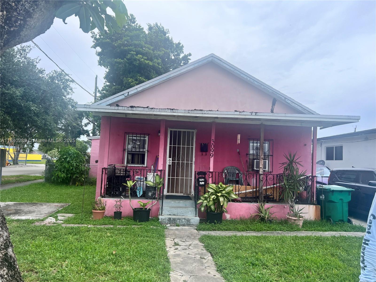 Charming 3-bedroom, 1-bath home located in a quiet neighborhood, ideal for families seeking a peaceful setting. This property offers great potential, requiring some TLC — a perfect opportunity for investors or buyers looking to customize. Don’t miss out on this special listing! Contact the listing agent today to schedule a showing.