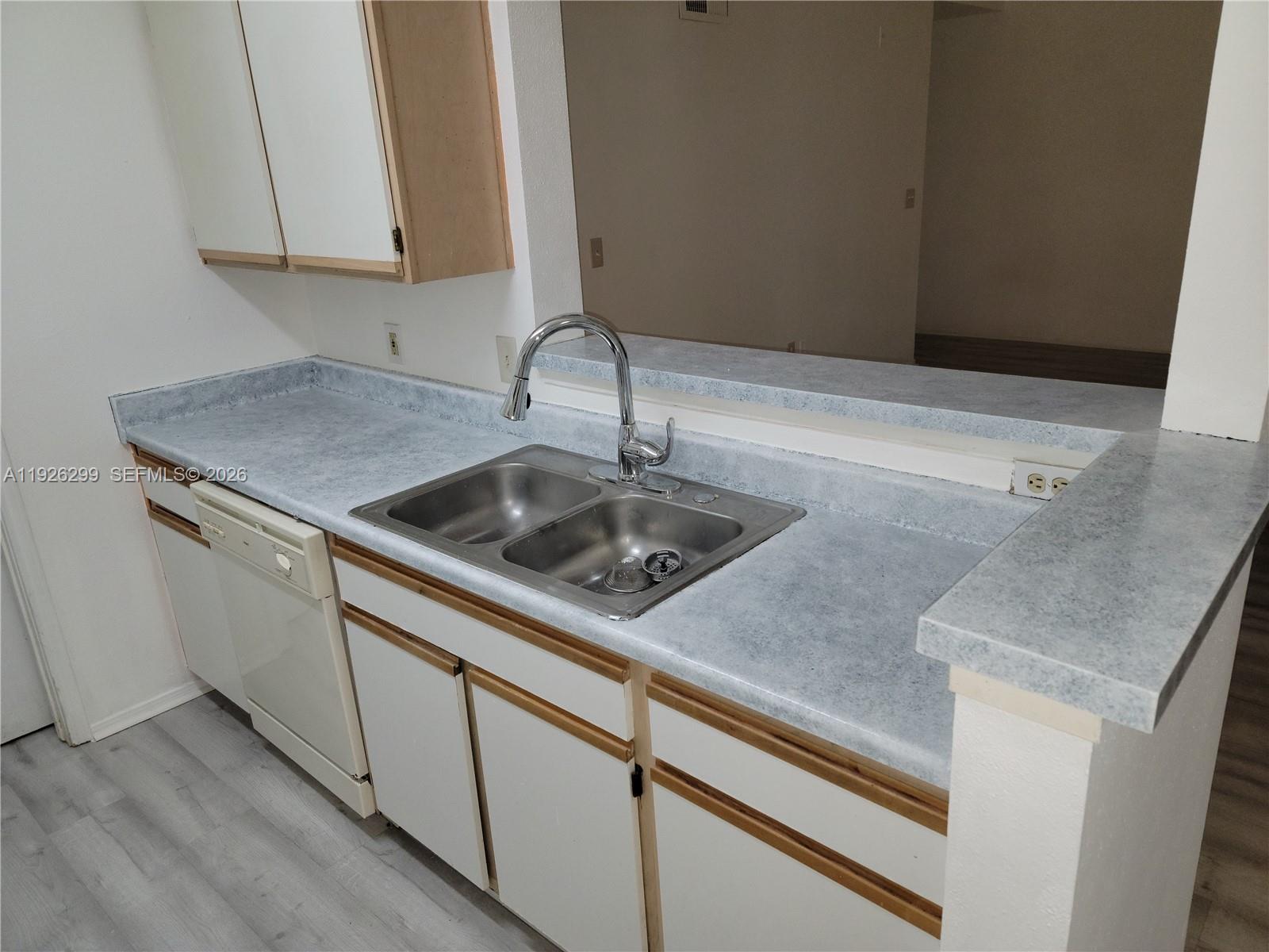 SAILBOAT POINTE CONDO - Residential