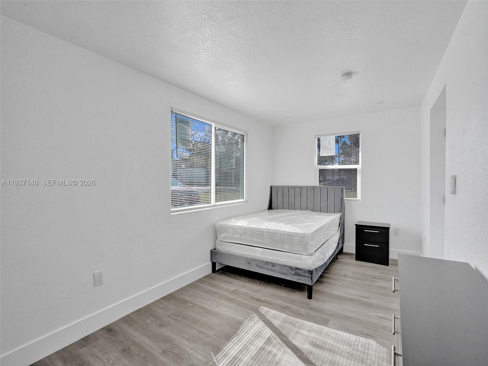 SUN LAND PARK - Residential