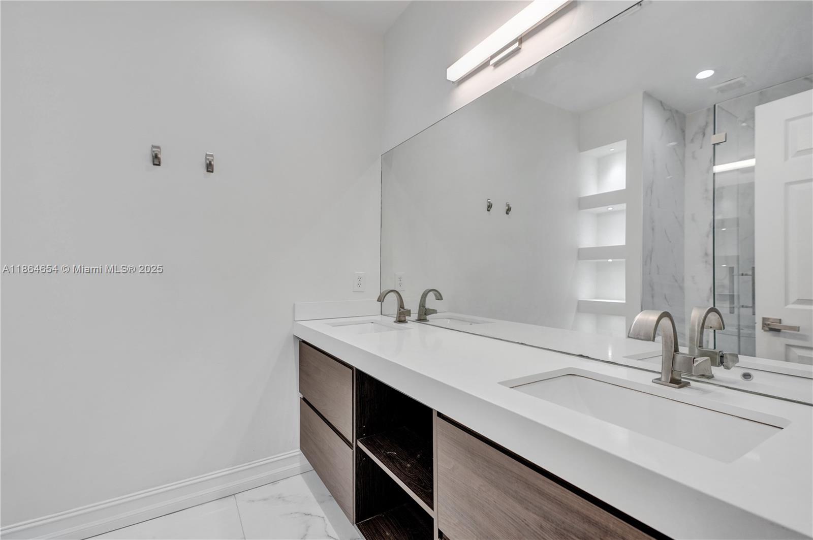 KARINA ESTATES - Residential