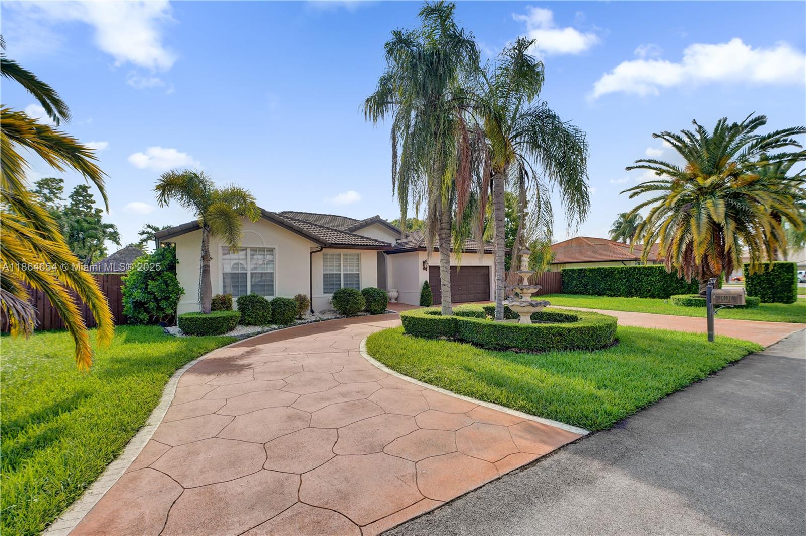 KARINA ESTATES - Residential