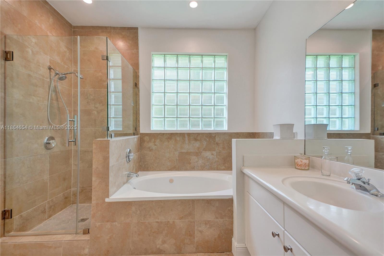 KARINA ESTATES - Residential