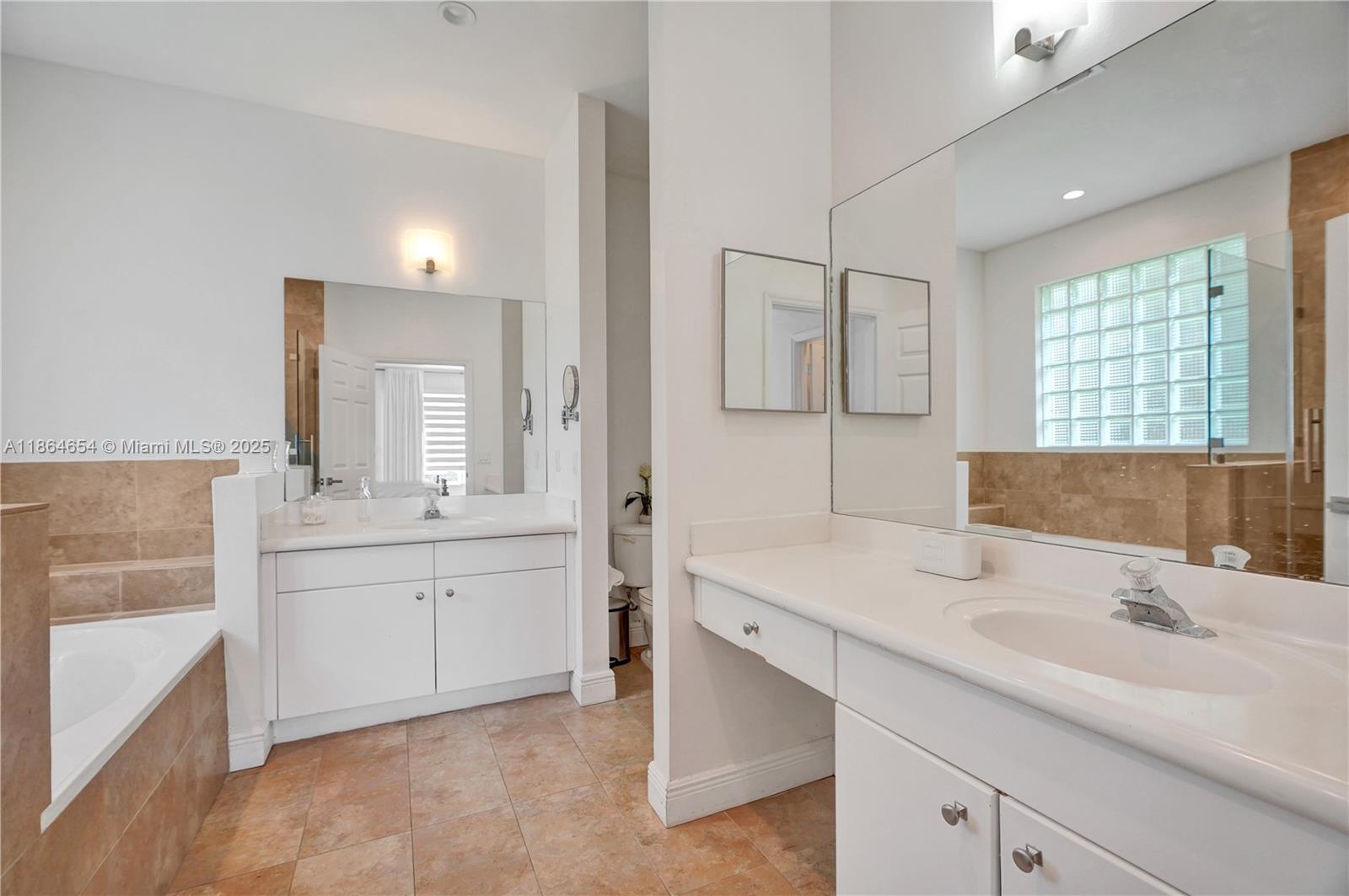 KARINA ESTATES - Residential