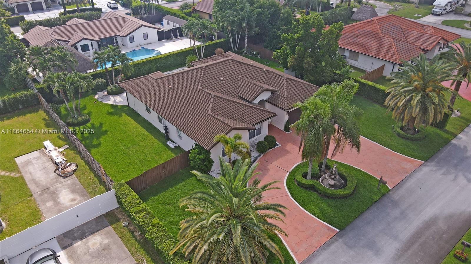 KARINA ESTATES - Residential