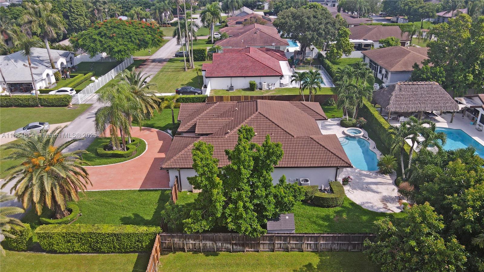 KARINA ESTATES - Residential