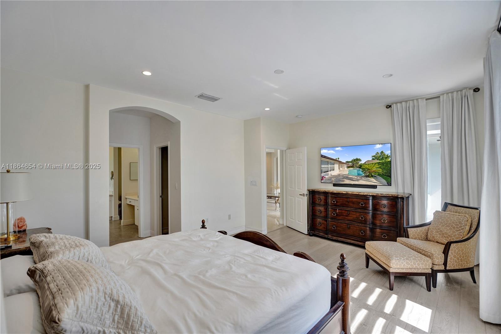 KARINA ESTATES - Residential