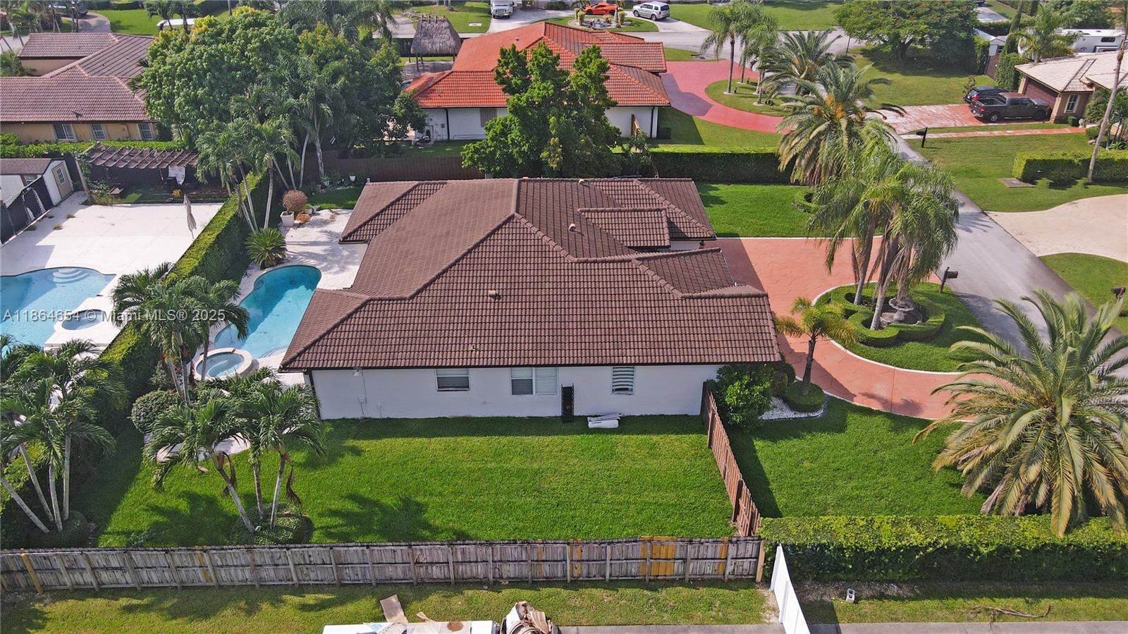 KARINA ESTATES - Residential