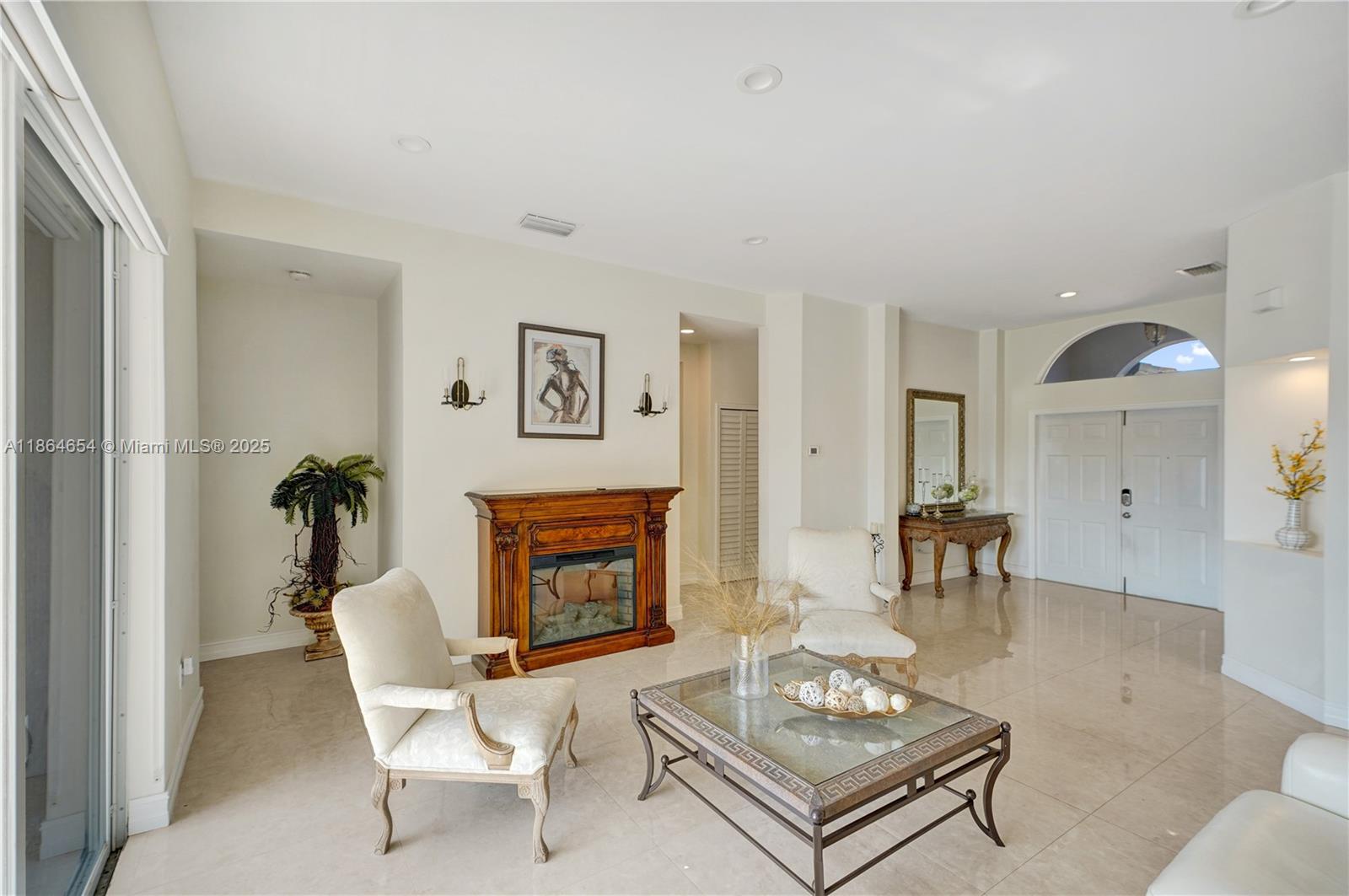 KARINA ESTATES - Residential