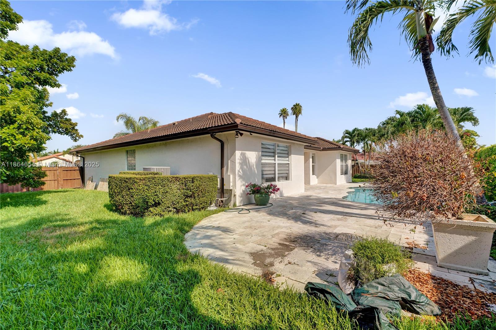 KARINA ESTATES - Residential