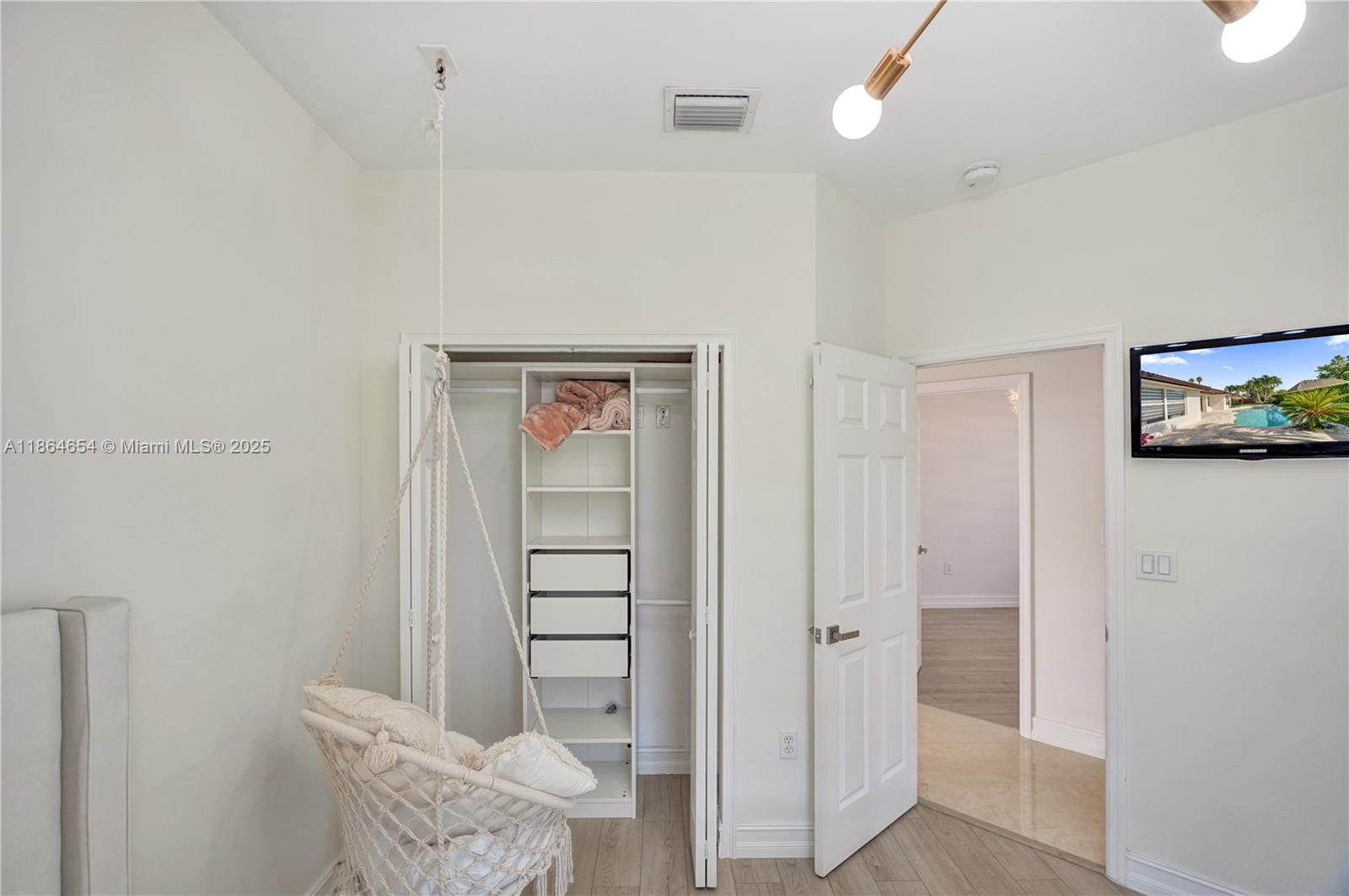 KARINA ESTATES - Residential