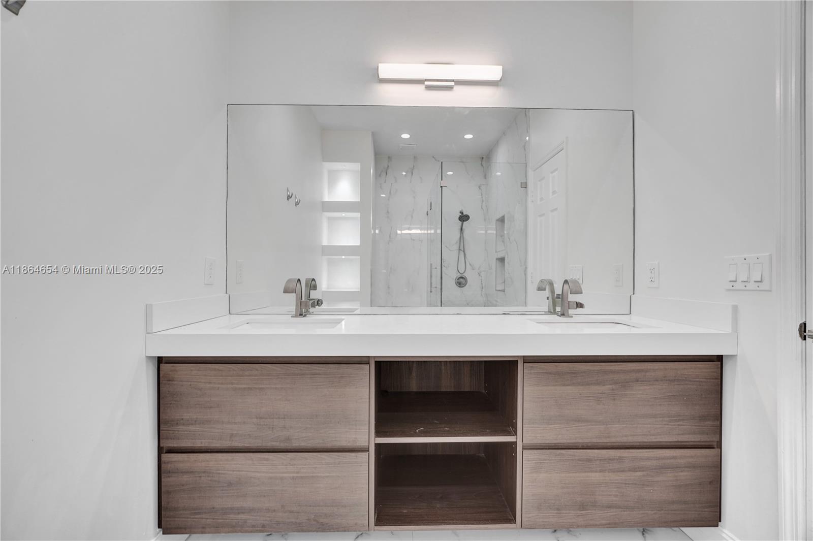 KARINA ESTATES - Residential