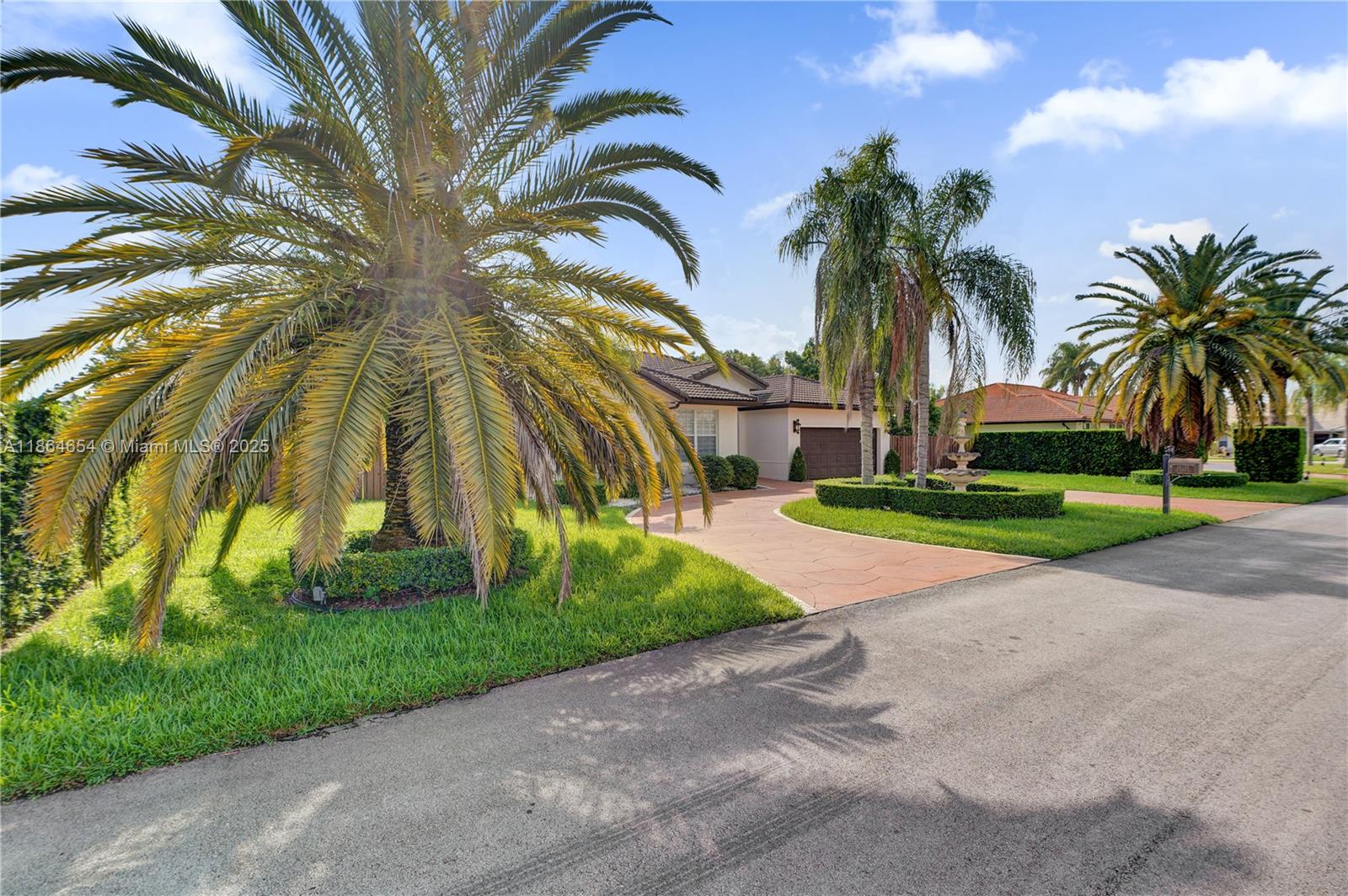 KARINA ESTATES - Residential