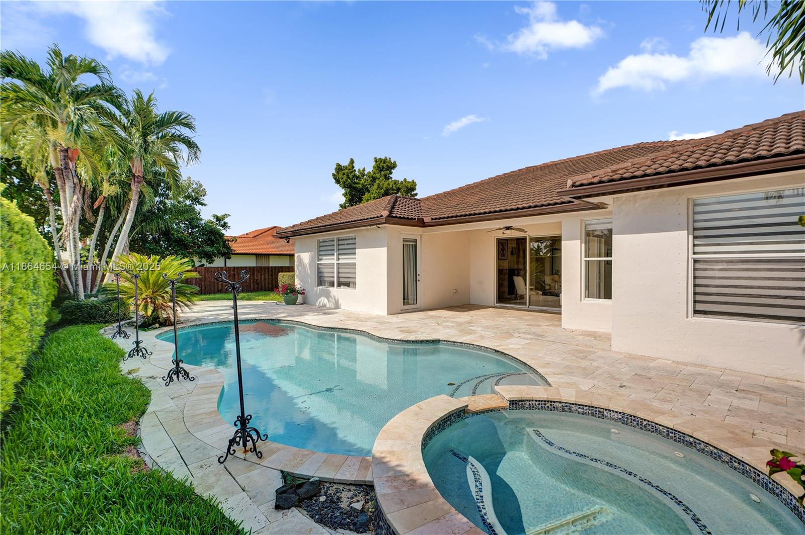 KARINA ESTATES - Residential