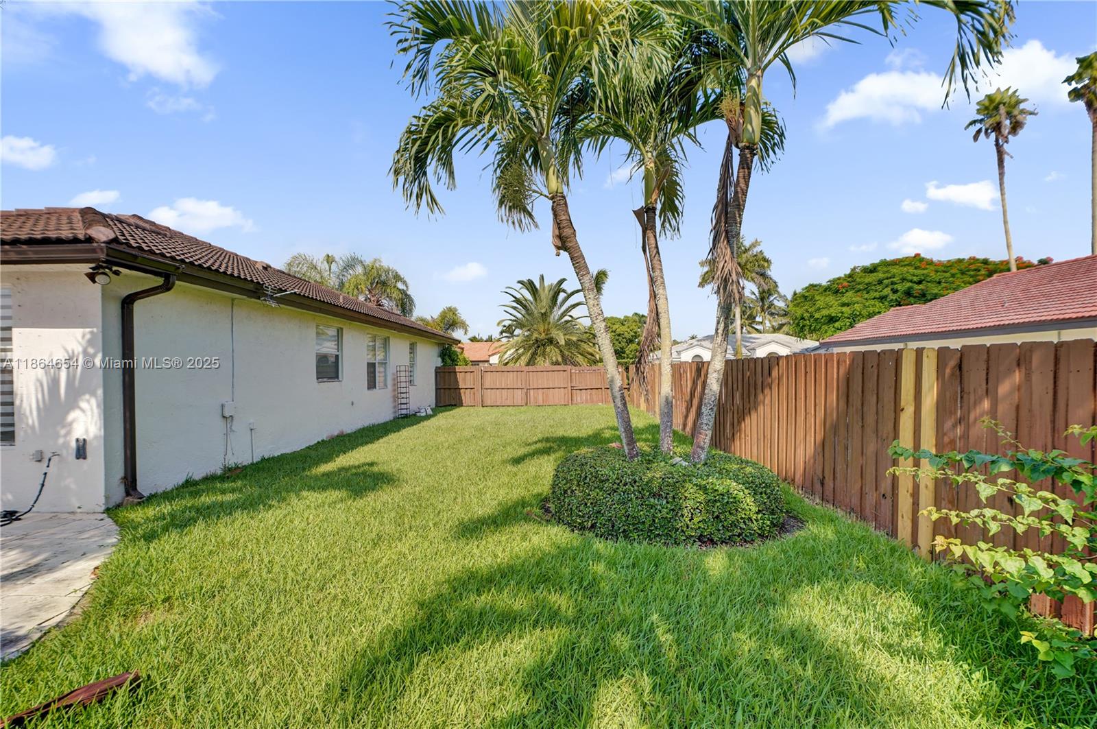 KARINA ESTATES - Residential