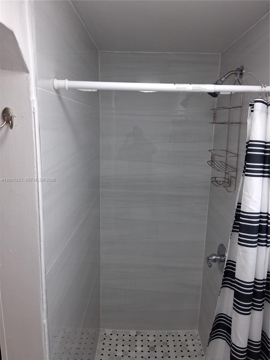 RO-LEN ACRES 1ST ADD - Residential Lease