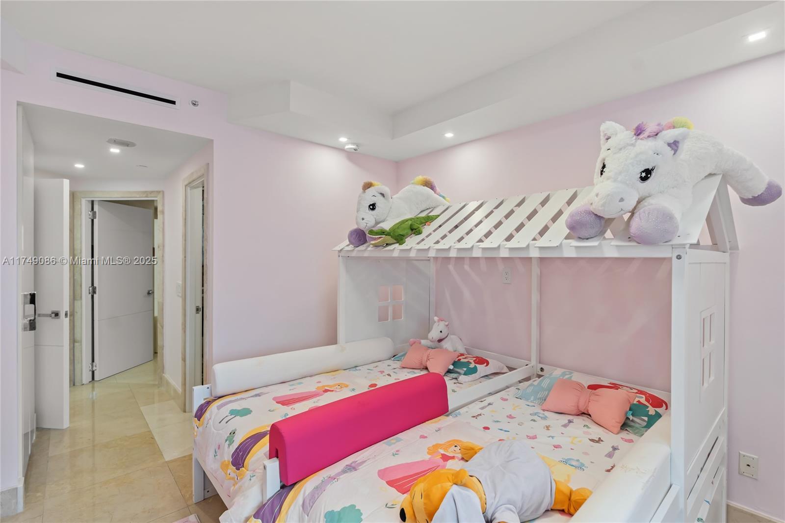 GREEN DIAMOND CONDO - Residential