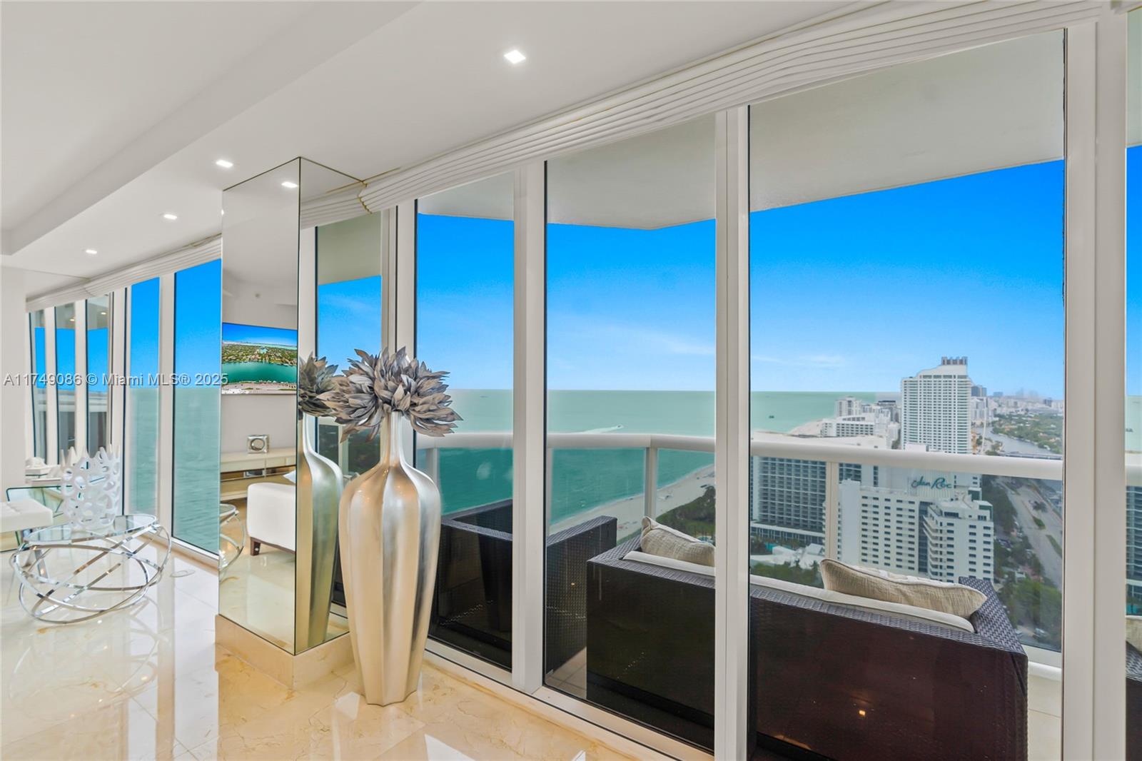 GREEN DIAMOND CONDO - Residential