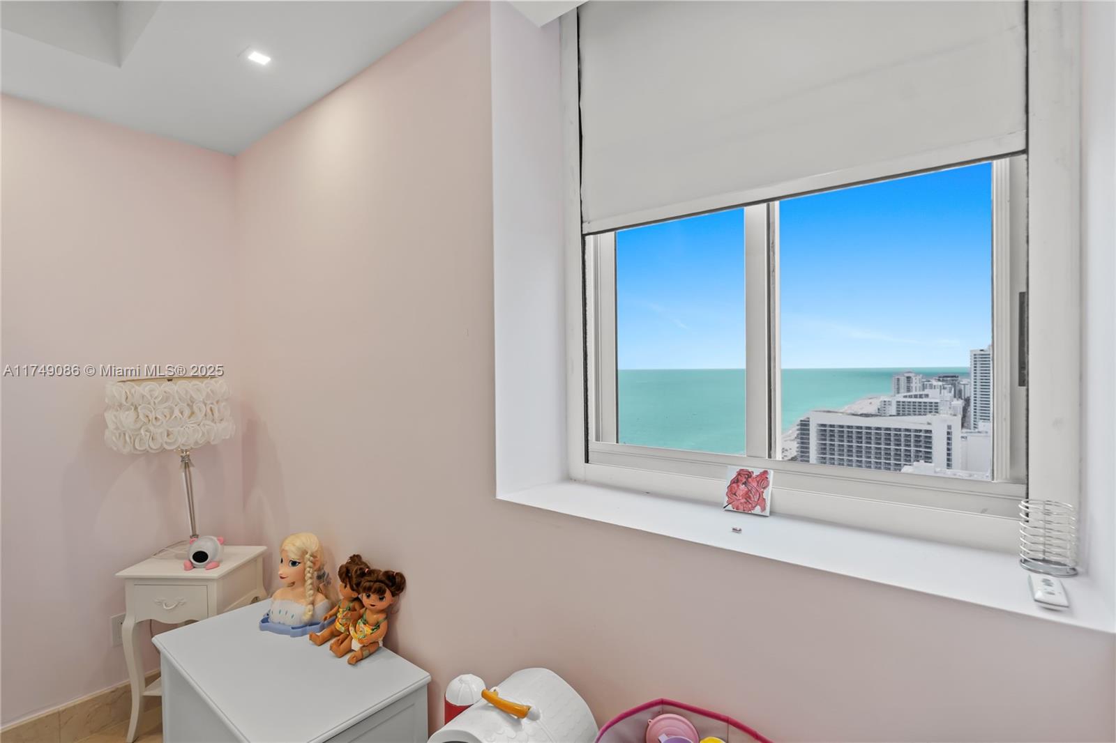 GREEN DIAMOND CONDO - Residential