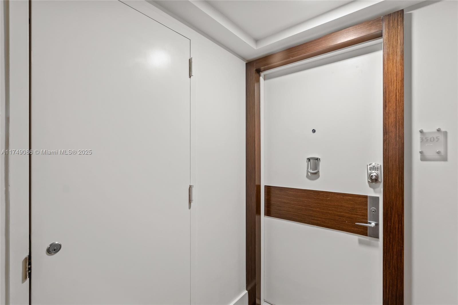 GREEN DIAMOND CONDO - Residential