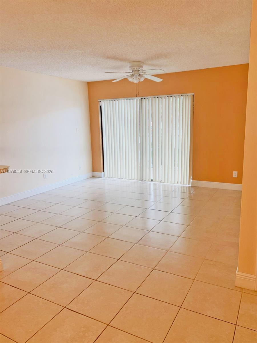 HOLLYWOOD PARC CONDOMINIU - Residential