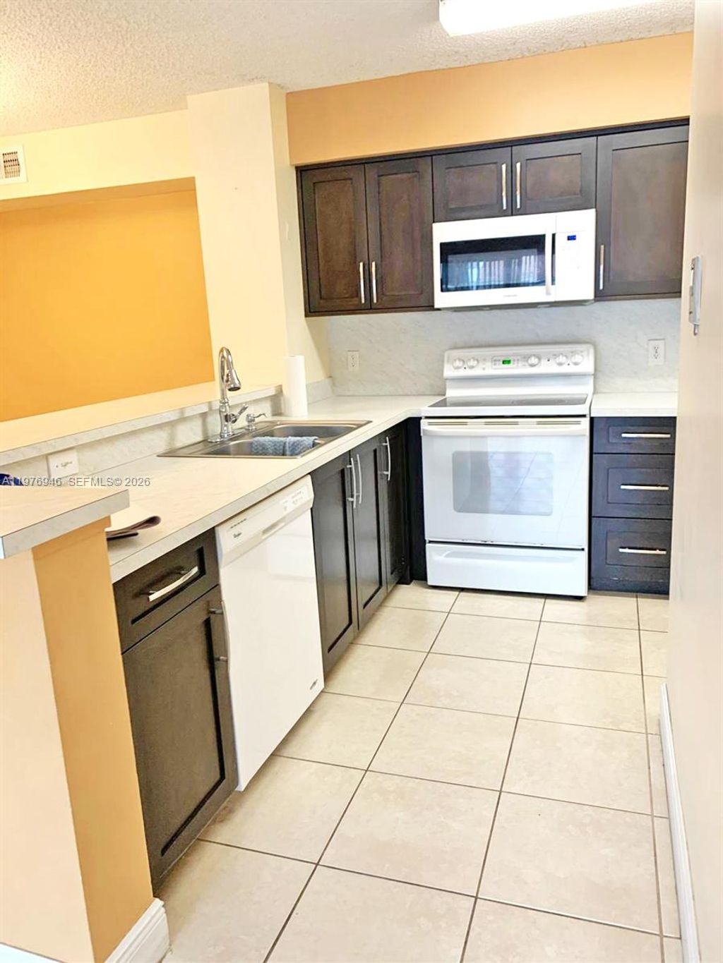 Photo of 650 S Park Rd #24-5, Hollywood, FL 33021 (MLS # A11976946)