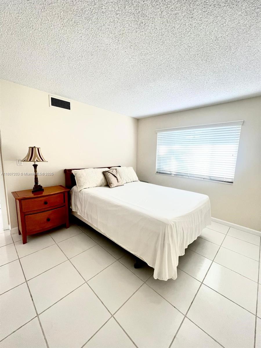 FOUNTAINS OF PALM BEACH C - Residential