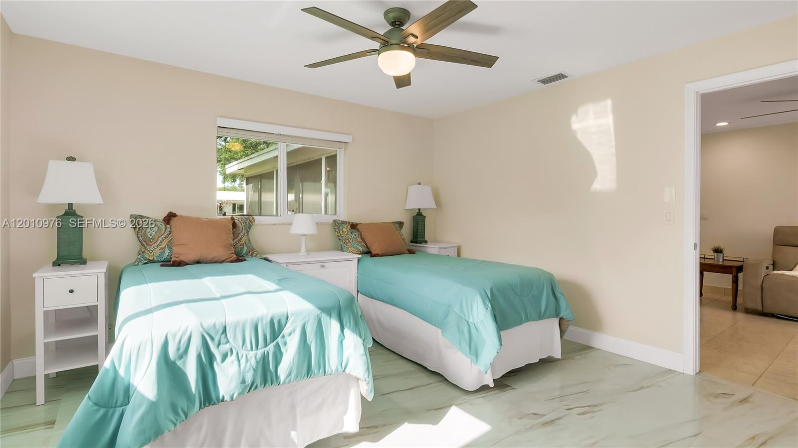 LAUDERDALE WEST 3 SEC - Residential