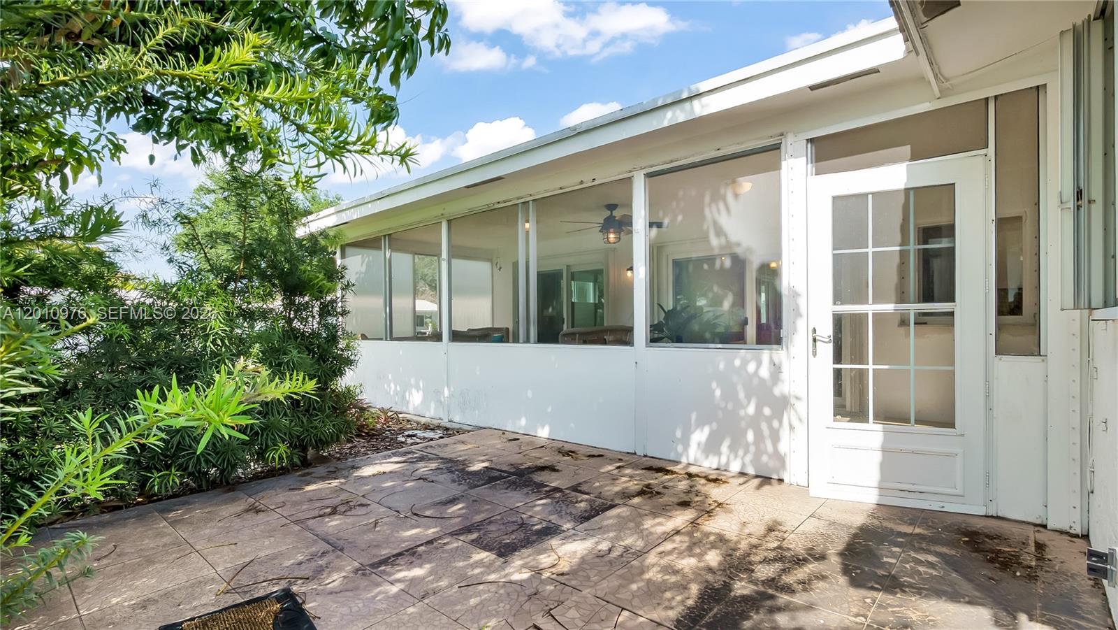 LAUDERDALE WEST 3 SEC - Residential