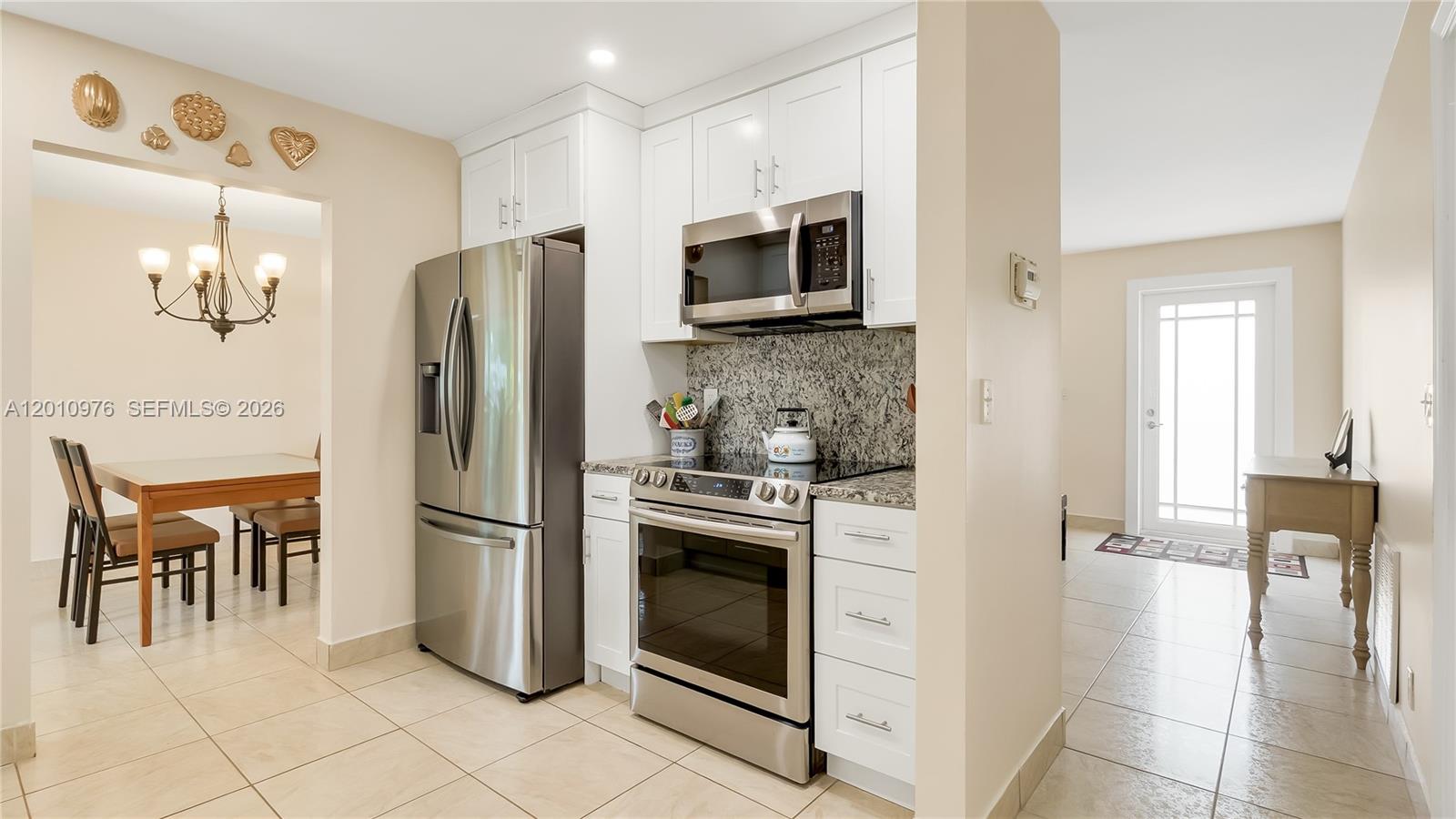 LAUDERDALE WEST 3 SEC - Residential