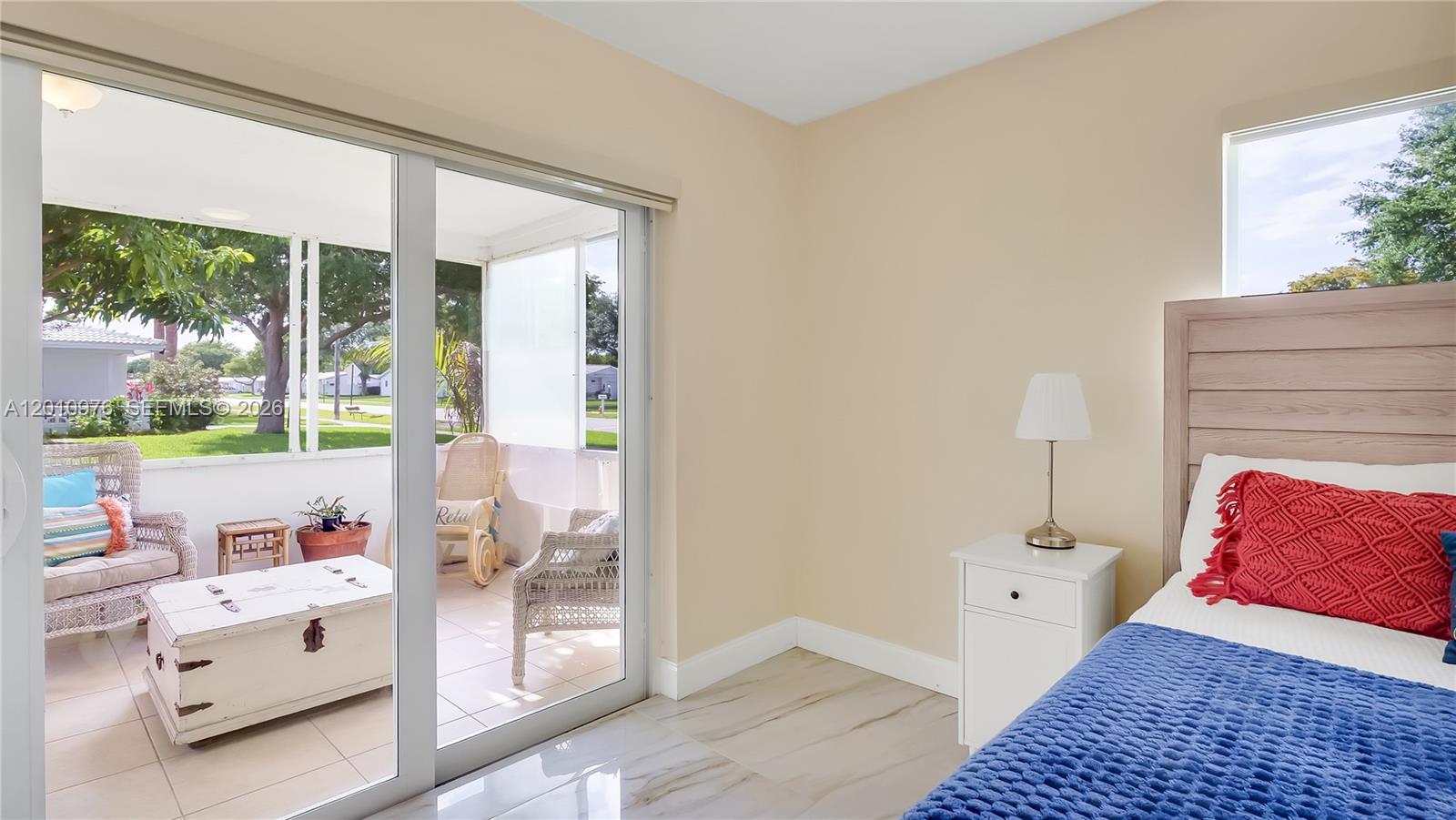 LAUDERDALE WEST 3 SEC - Residential