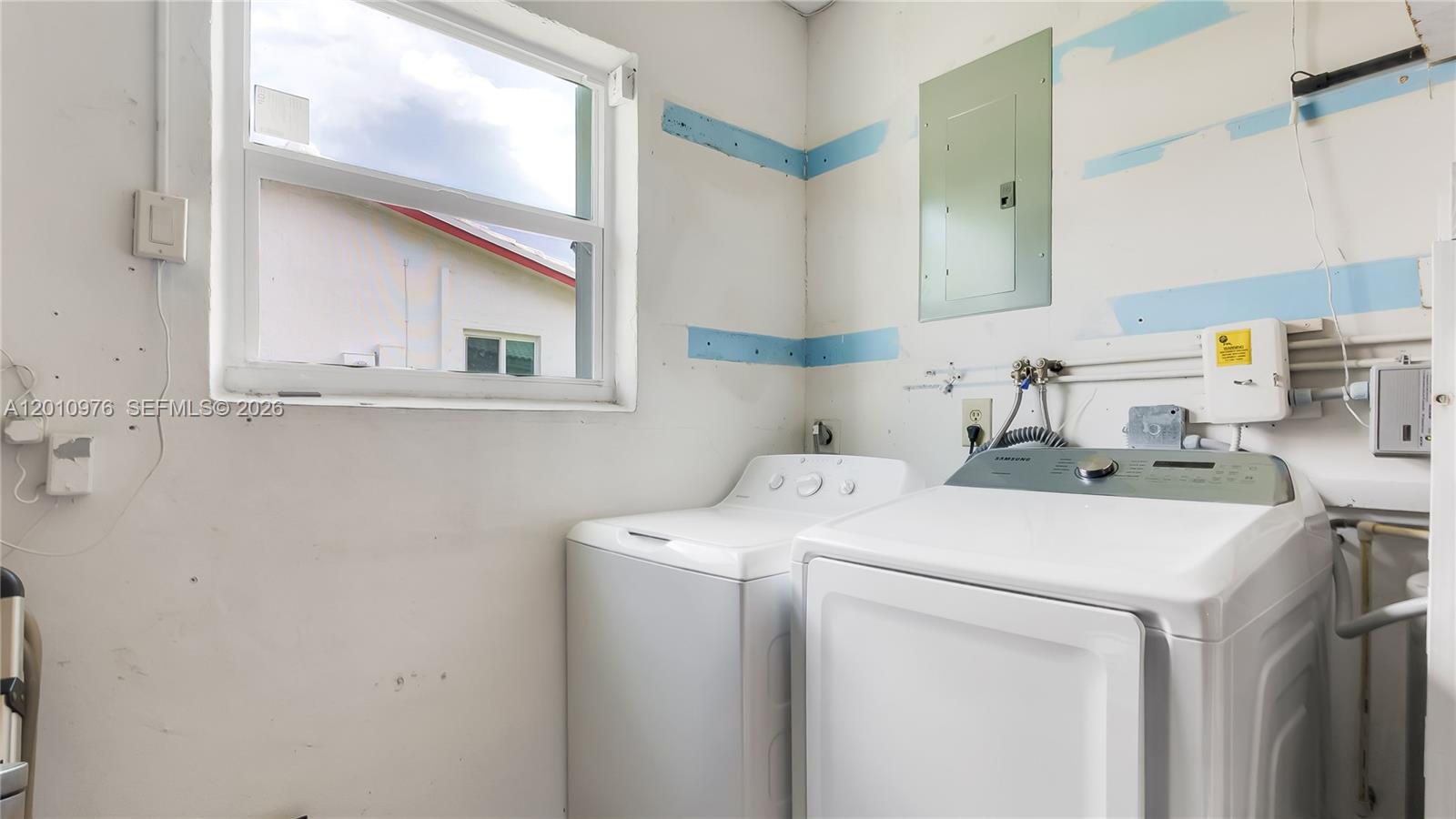 LAUDERDALE WEST 3 SEC - Residential