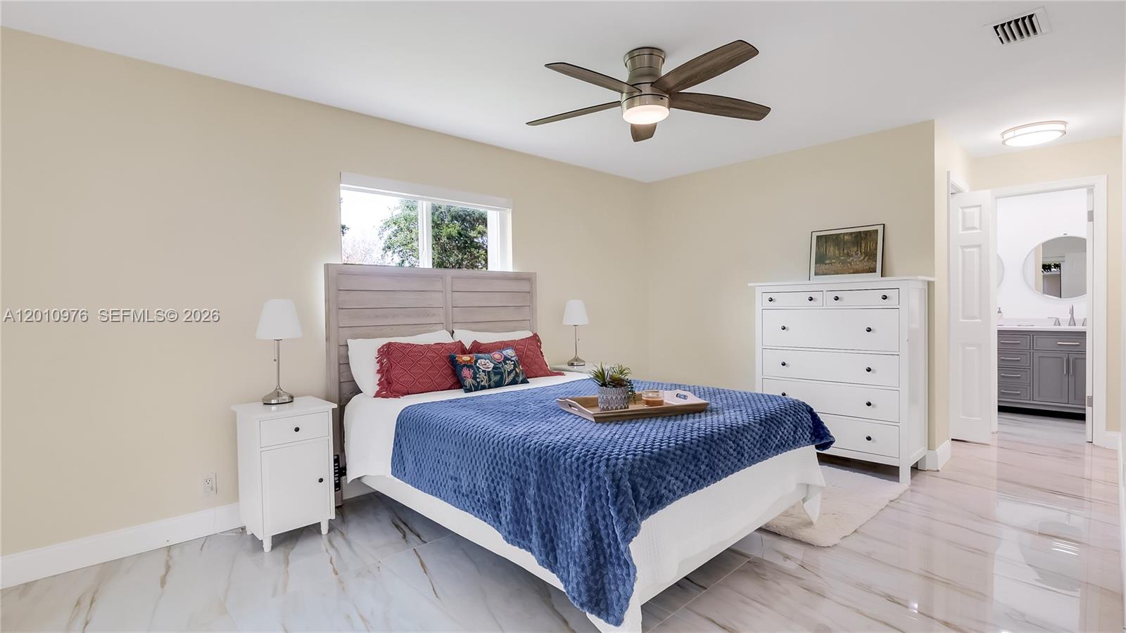 LAUDERDALE WEST 3 SEC - Residential