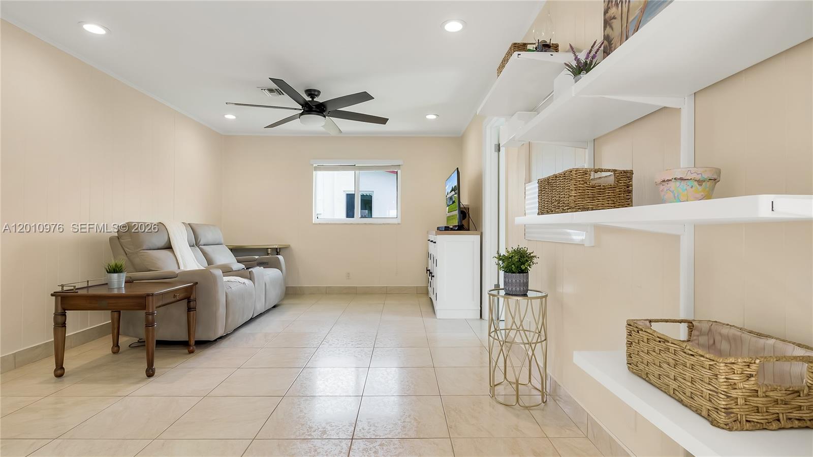 LAUDERDALE WEST 3 SEC - Residential