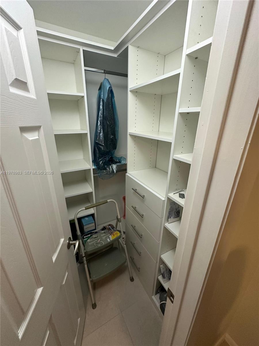 PLANTATION FOREST CONDO - Residential Lease